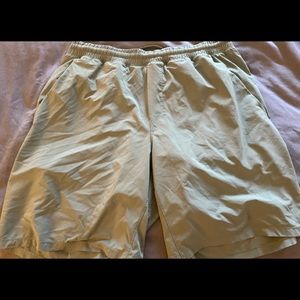 Mens Lululemon Pacebreaker 9” lined shorts